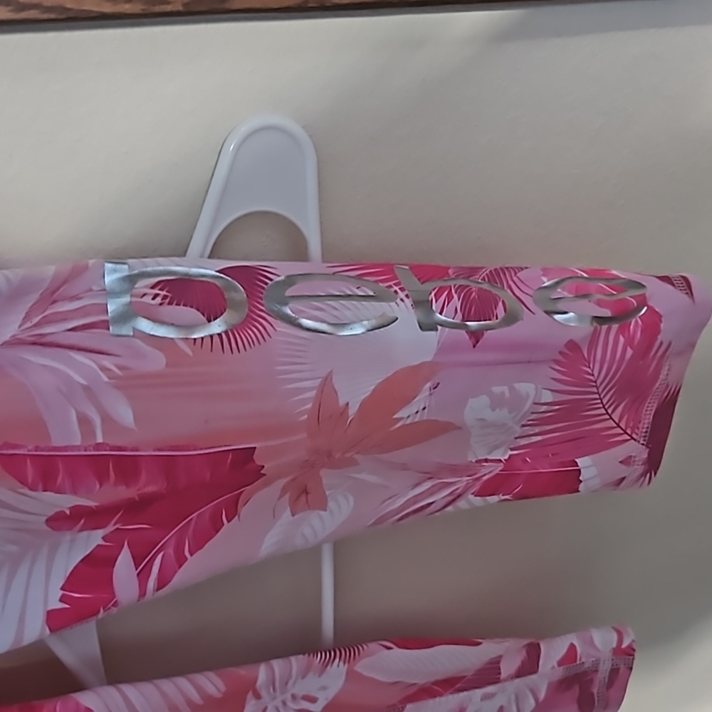 Bebe Workout Capris - image 3